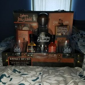 Whiskey Gift Set